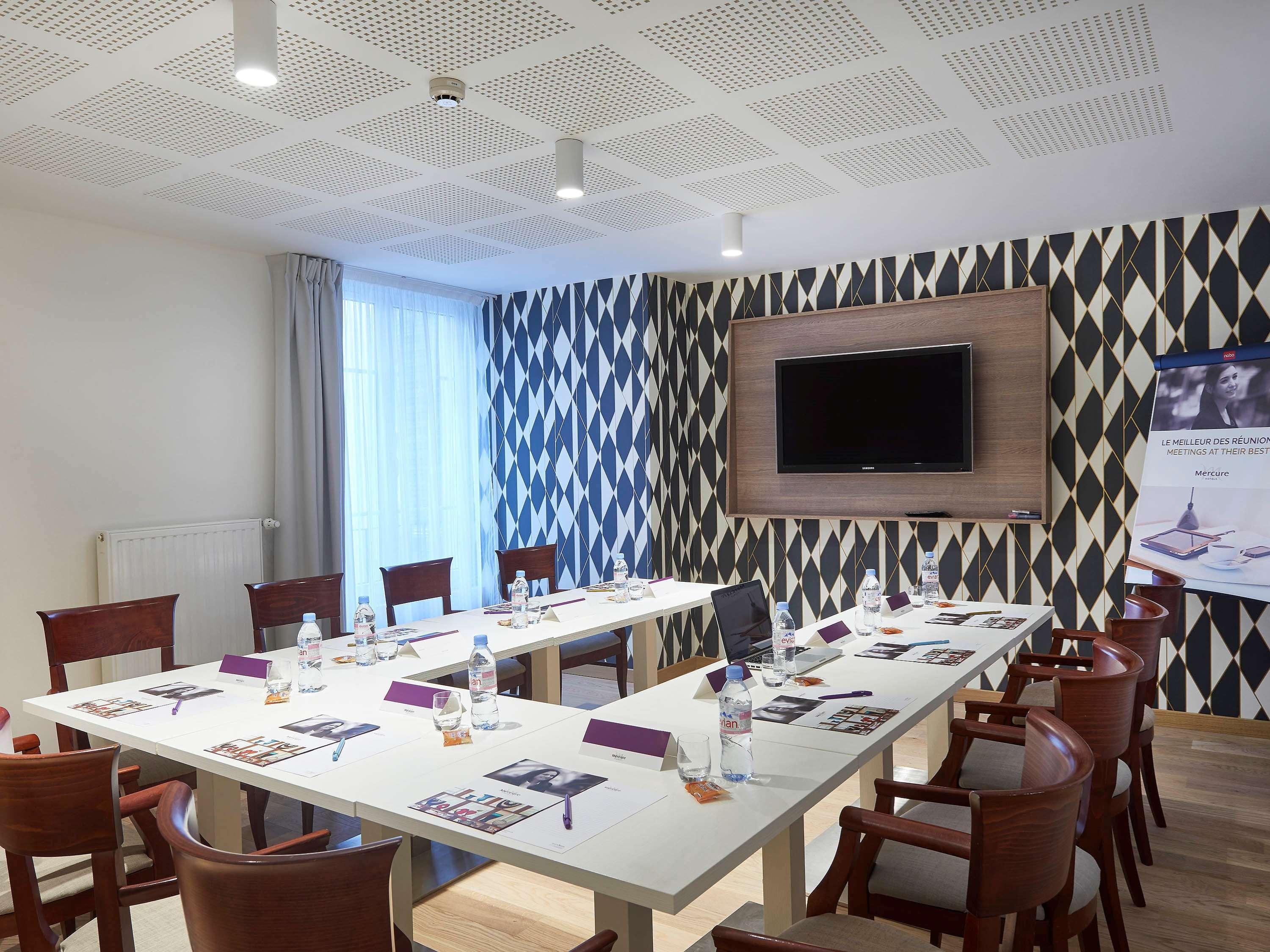 Mercure Centre Les Voyageurs Hotel