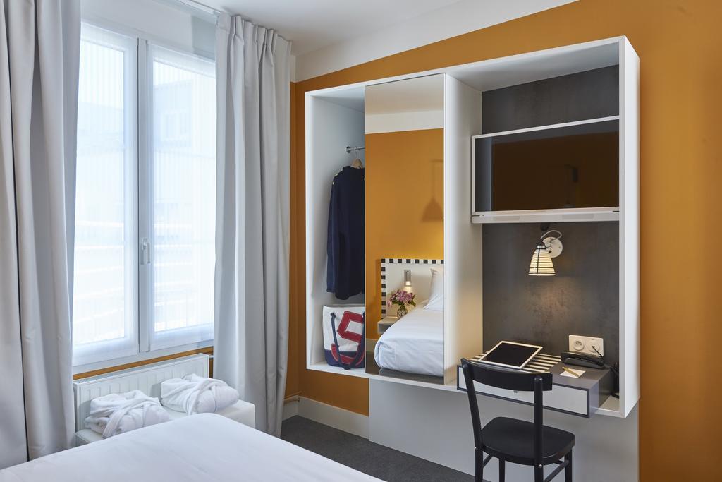 Mercure Centre Les Voyageurs Hotel 4*